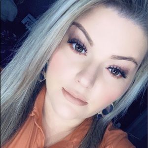 Meet your Posher, Brandi